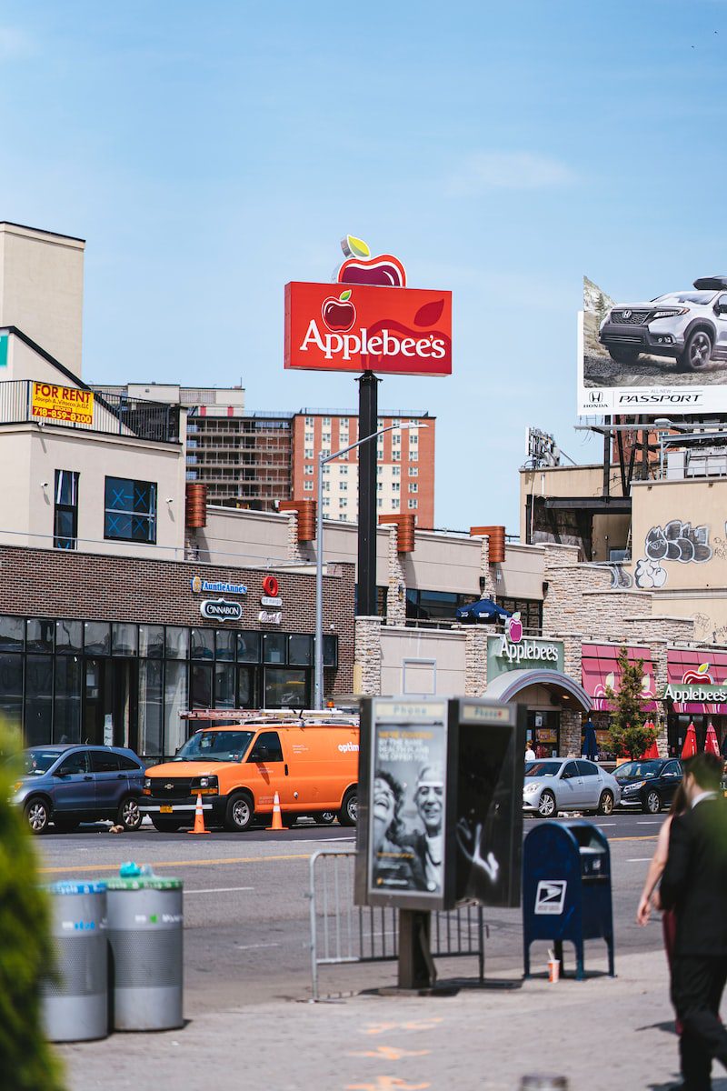 applebees during day